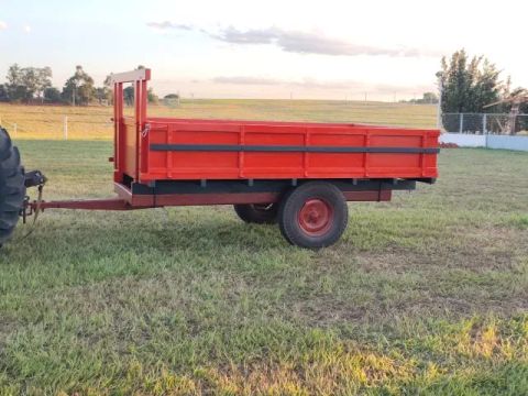 Carreta 02 Rodas Massey Ferguson