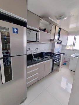 Apartamento no sítio cercado 