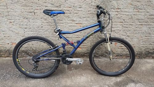 Bicicleta Caloi XRT Custom