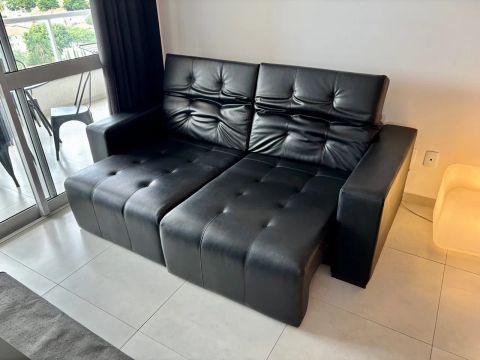SOFÁ RETRATIL 3 LUGARES BULGARI ETNA COURO PVC