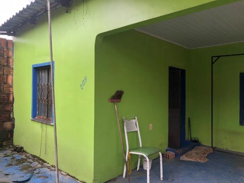 Casa à venda no Tarumã, próximo à Av. do Turismo