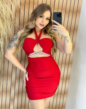 Vestido vermelho novo.