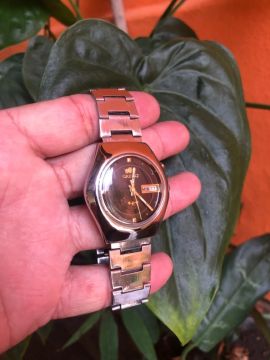 Orient marrom escuro 