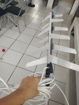 Antena Digital Interna para TV - Sinal Digital de Alta Qualidade