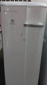Freezer Electrolux 234 litros
