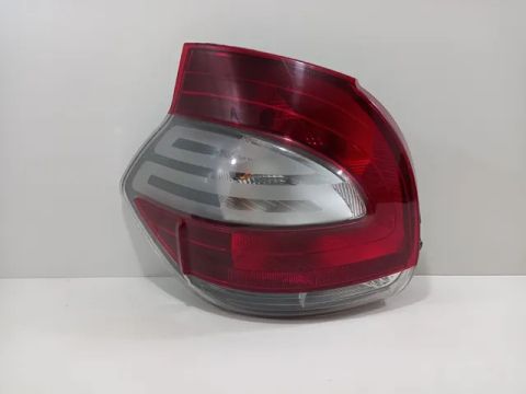 Lanterna original lado esquerdo Fiat Mobi
