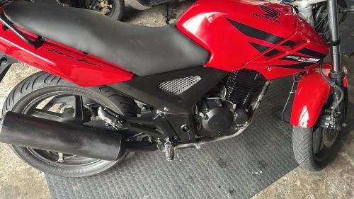 Honda cbx 250 Twister 2002 vermelha 