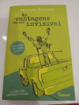 Livro as vantagens de ser invisível ficção emocionante 