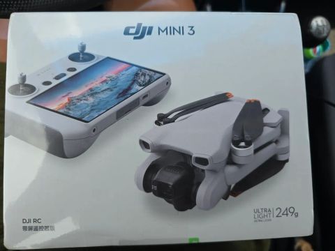 Drone DJI Mini 3 com controle RC com tela Lacrado