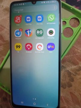 Samsung A06 novo sem detalhes 350,00