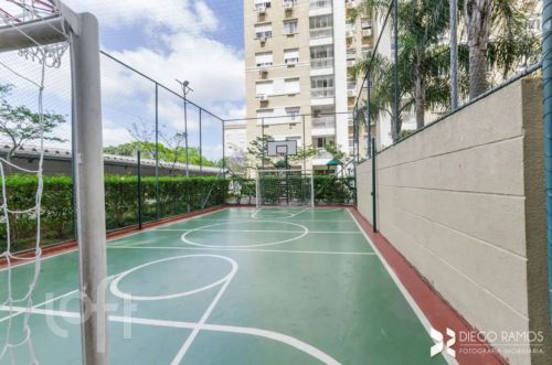 Imóvel para venda tem 74 metros quadrados com 3 quartos em Vila Ipiranga - Porto Alegre - 