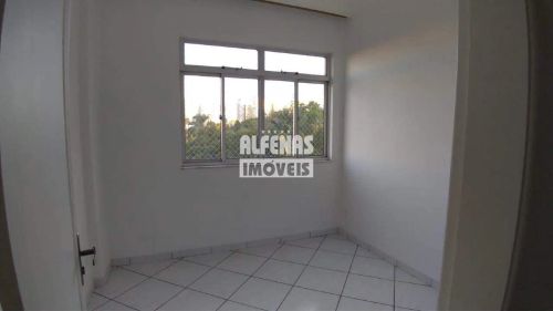 Apartamento à venda 2 quartos no Bairro Centro