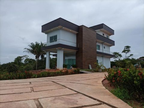 Vende-Se casa em coari 