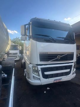 Caminhão Volvo FH 540 - automático 6x4