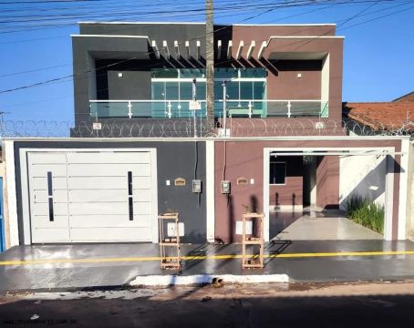 Sobrado para Venda em Goiânia, Residencial Solar Bougainville, 3 dormitórios, 2 suítes, 3 