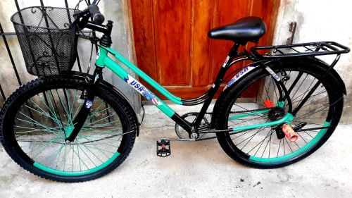 Bicicleta aro 26caloi briza top toda macia top pronta para o uso do seu dia a dia. 