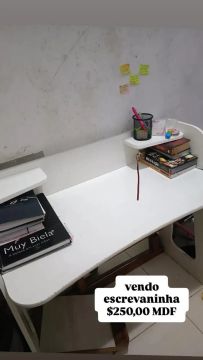 Escrivaninha branca MDF