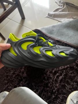 Tênis Adidas Adifom Q 