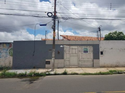 AV.CORONEL COSTA ARAÚJO - BAIRRO: FÁTIMA