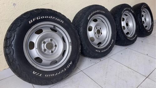Jogo de rodas completo aro 16  de ferro com pneus BFGoodrich All-Terrain T/A