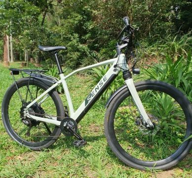BICICLETA ELÉTRICA SENSE IMPULSE URBAN 2022/23 E-Bike 29" COM DISPLAY COLORIDO, FAROL