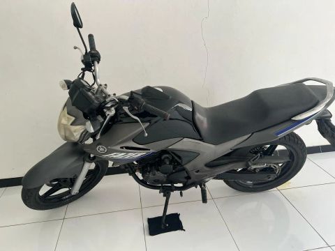 Fazer 250 2014/15.