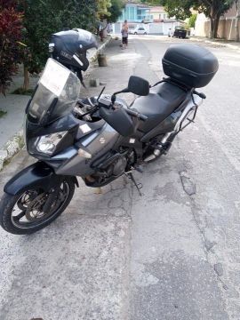 Suzuki V-Strom 1000 - Impecável