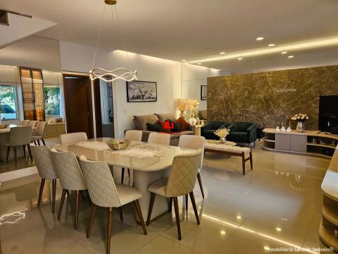 Casa Shangrilar Village duplex  Espaço gourmet Venda!