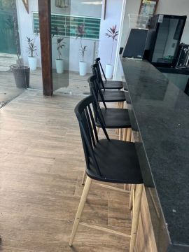 Banqueta Preta 