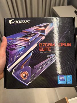 Placa-Mãe Aorus elite B760m (1 mês de uso preço negociável)