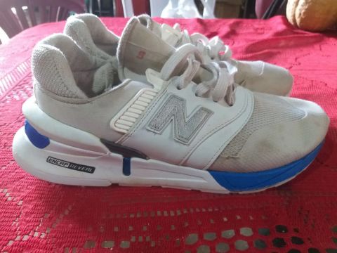 Tênis New Balance 997H