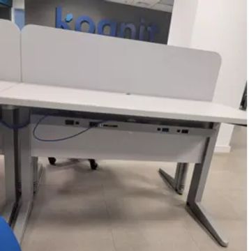 Mesa Escritório Reta Milano Com Eletrocalha