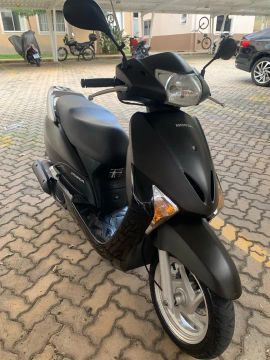 Honda Lead 110 - Preta - Impecável