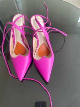 Scarpin Pink marca Schütz 