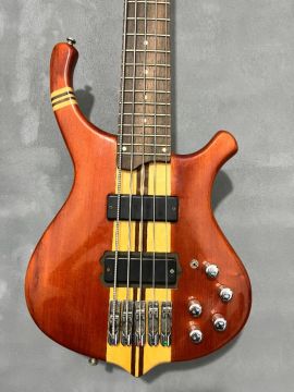 Baixo 5 Cordas [Luthier Elifaz Santanna] ATIVO