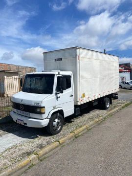 MB 710 plus ano 2006 baú muito bom, revisado! (aceita troca)