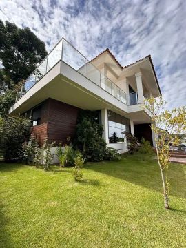Casa em condomínio fechado em Criciúma, Condomínio Jardins