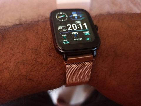 Smartwatch Colmi P28 plus / recebe e faz ligações
