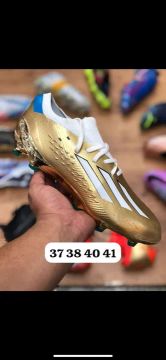 Vendo Tênis de futebol importdo