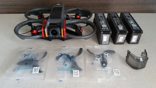 Drone DJI Avata2 com 3 baterias