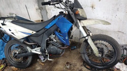 Moto Kasinski 150 Super toda em alumínio