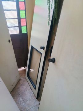 Marco e Porta com vidro e sem vidro . *