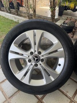 Pneus e rodas 