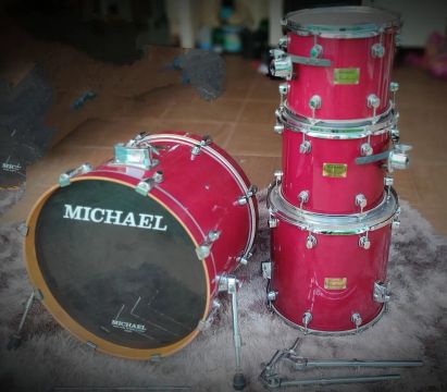 Bateria Michael Briliant laqueada 
