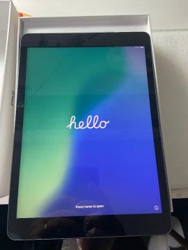 Ipad 7º geração com 32GB em otimos estado.