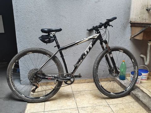 Bicicleta Scott scale 960