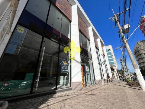 Loja Comercial de Alto Padrão para Locação no Centro de Torres/RS