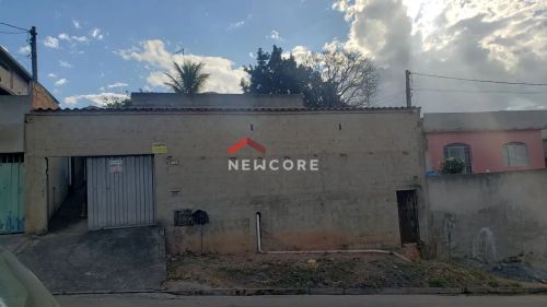 Casa em Rua Hilda Roque da Silva - Florença - Ribeirão das Neves/MG