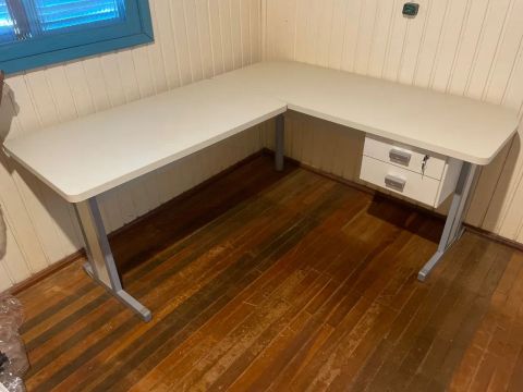 Mesa de Escritório 