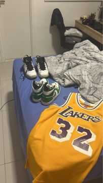 jordan 1 verde seminovo,  jordan branco seminovo, regata lakers magic johnson 32 tamanho G